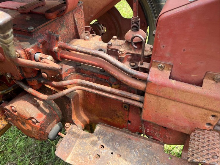 farmall-404-lp-image-37