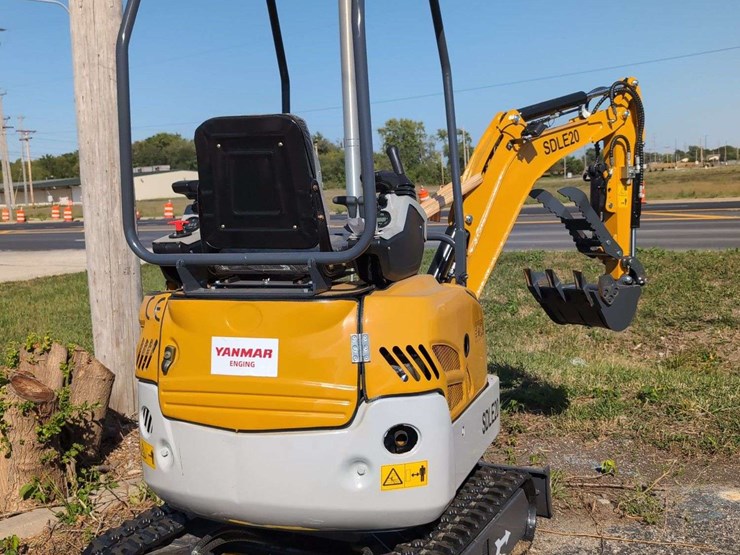 (1)-mini-excavator-sdle20-with-yanmar-engine---diesel---damaged-hose-image-4
