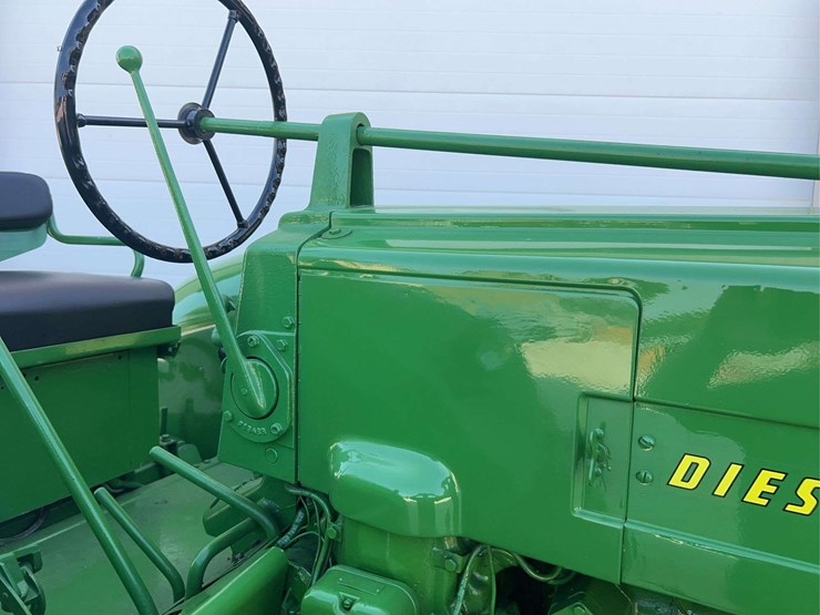 1955-john-deere-70-image-35