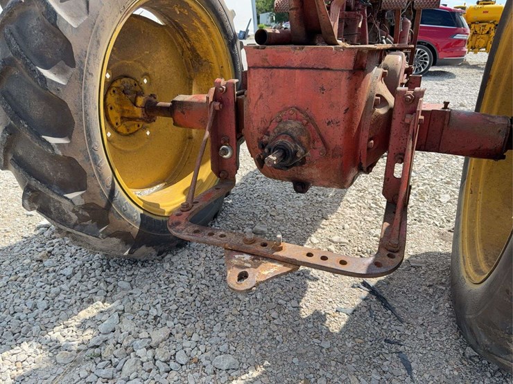 farmall-m-image-16