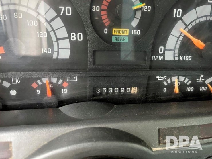 2000-chevrolet-kodiak-c7500-image-9