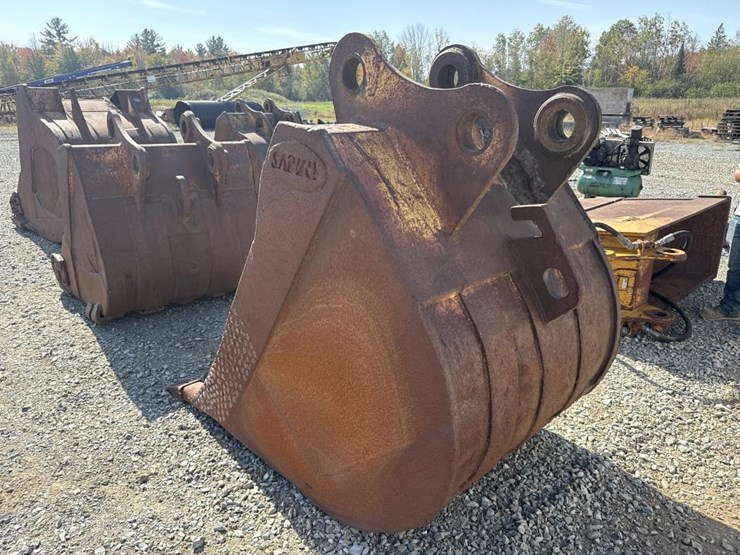 #2541-•-approx-51"-excavator-bucket-image-3