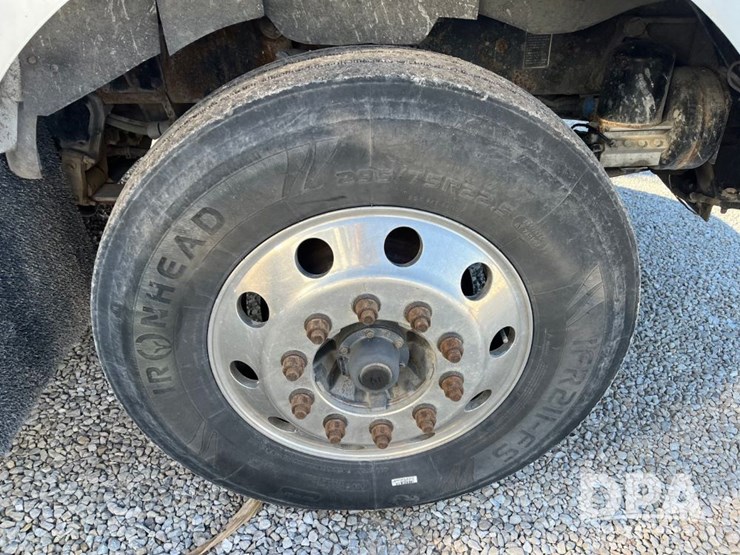 2005-kenworth-t800-image-21