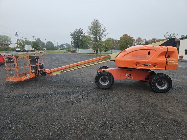 2002-jlg-400s-image-8