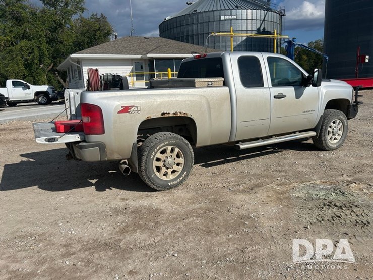 2012-chevrolet-2500hd-image-7