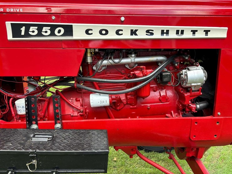 1968-cockshutt-1550-image-9