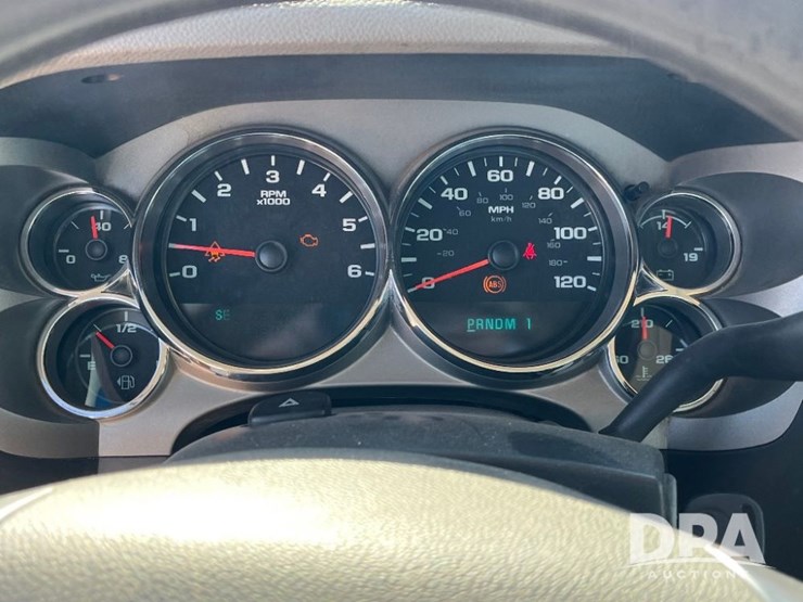 2011-chevrolet-3500hd-image-48