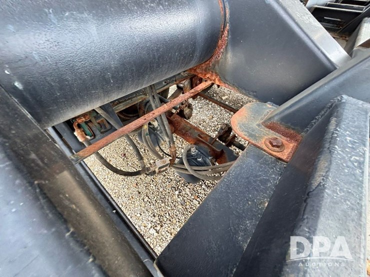2012-behnke-dry-tender-trailer-(gp11554)-image-46