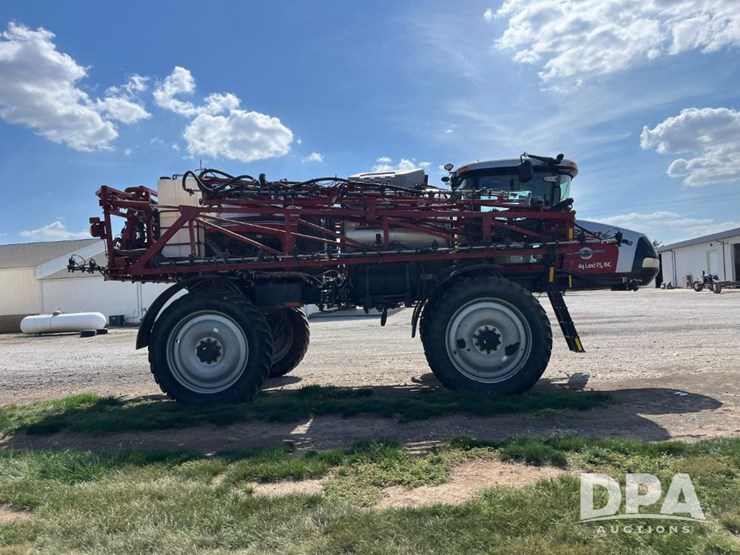 2017-case-ih-patriot-4440-image-7