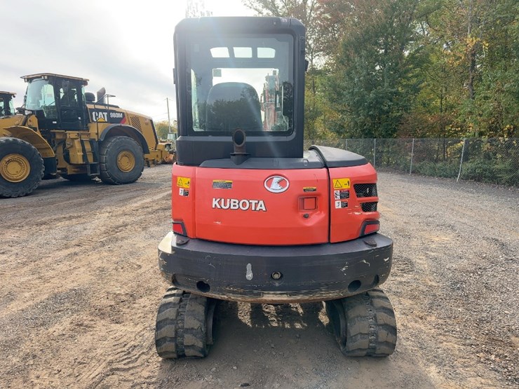 2019-kubota-kx040-4-image-4