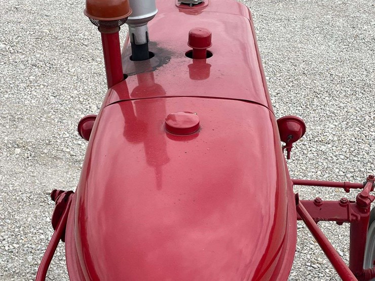 farmall-130-image-49