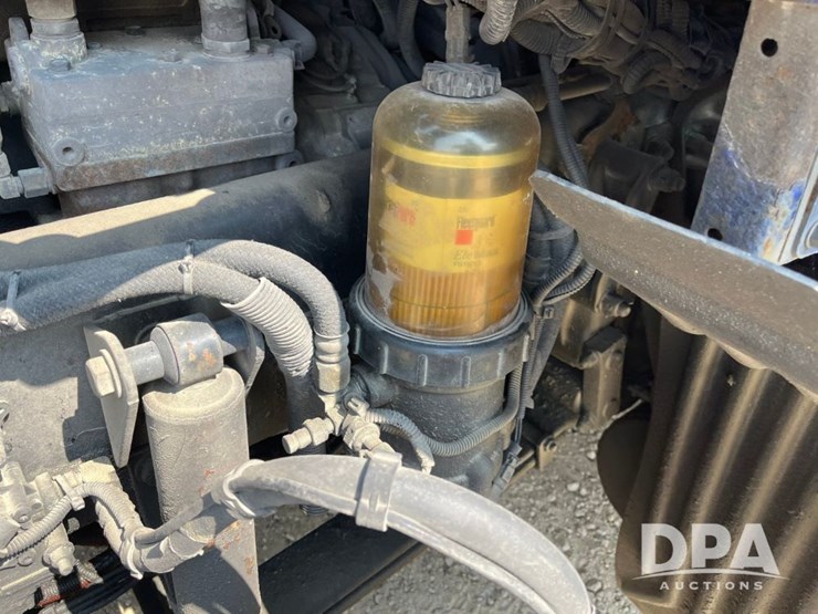 2013-kenworth-t660-image-103