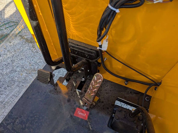 sdld25-crawler-dumper---420cc-gas-engine-image-15