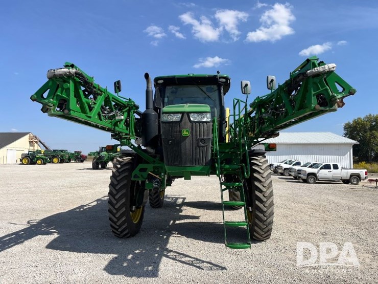 2019-john-deere-r4045-image-3