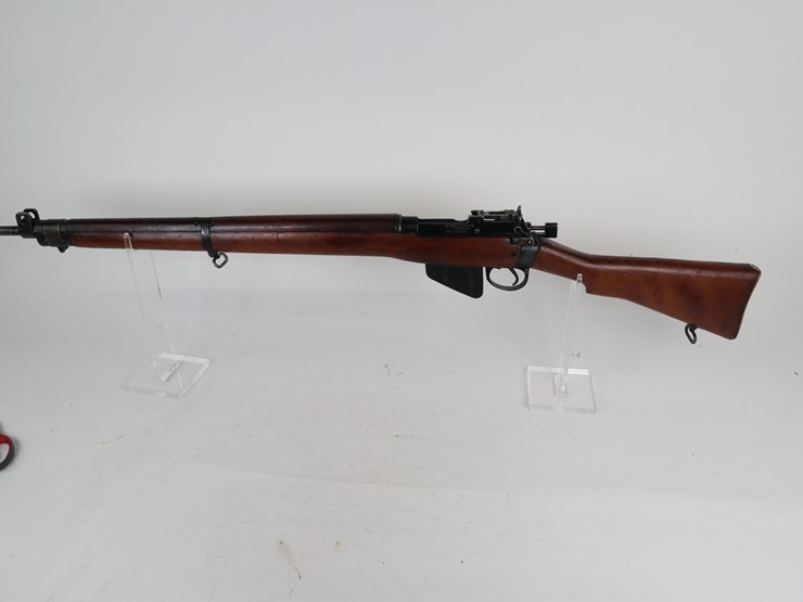 #26-•-#1299-•-savage-arms-made-lee-enfield-no-4-mk1*-bolt-action-rifle-.303-british,-image-2