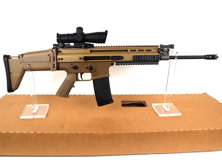 #8-•-#1201-•-fn-scar-16s-semi-automatic-rifle-5.56x45.-image-1