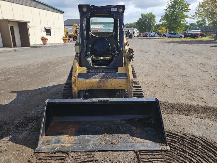 2004-caterpillar-257b-image-8