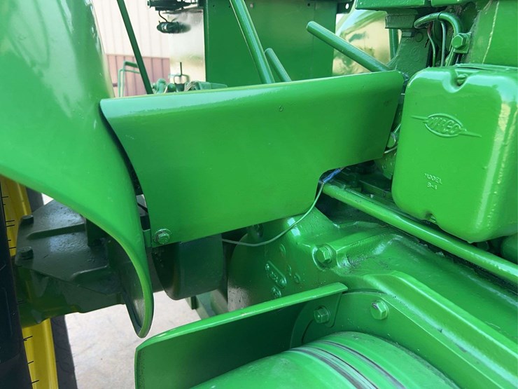 1955-john-deere-70-image-38