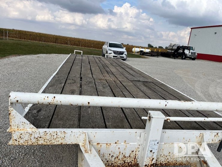 flatbed-trailer-(jn3107,-unit-841)-image-12