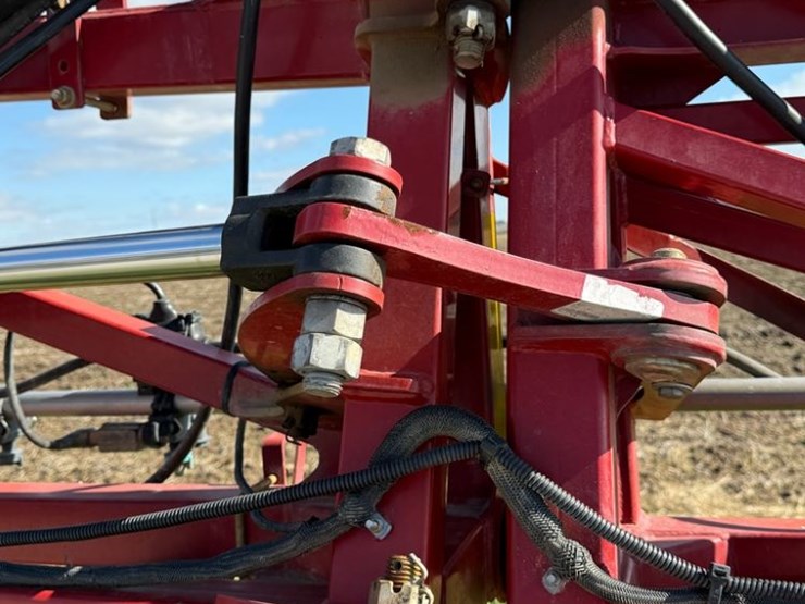 2018-case-ih-patriot-3340-image-33