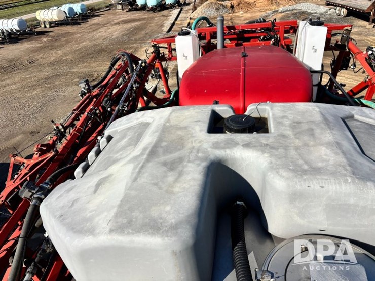 2015-case-ih-patriot-4440-image-100