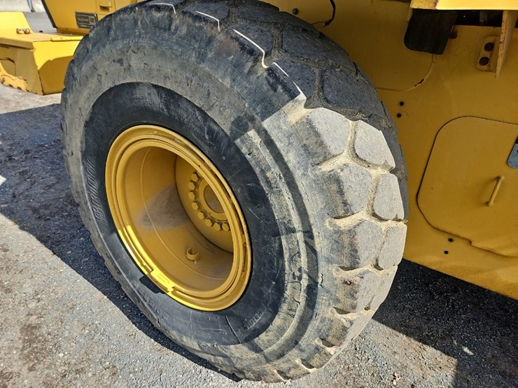 2013-caterpillar-924k-image-20