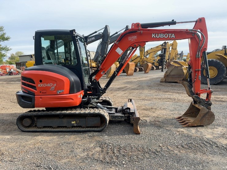 2019-kubota-kx040-4-image-6