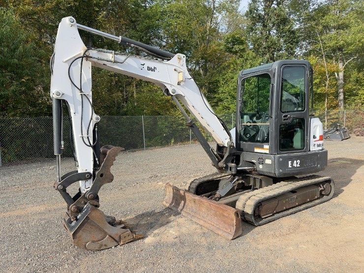 2013-bobcat-e42-image-1