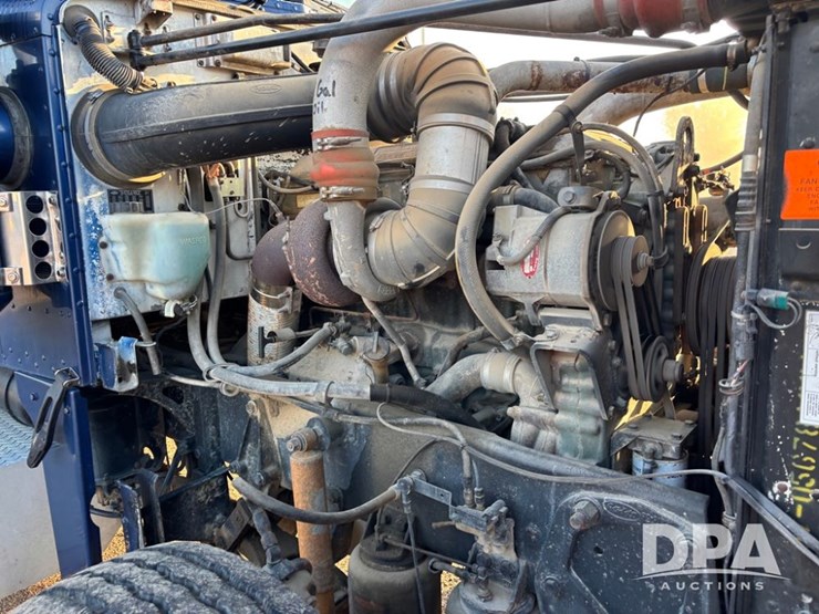 1991-peterbilt-379-image-29