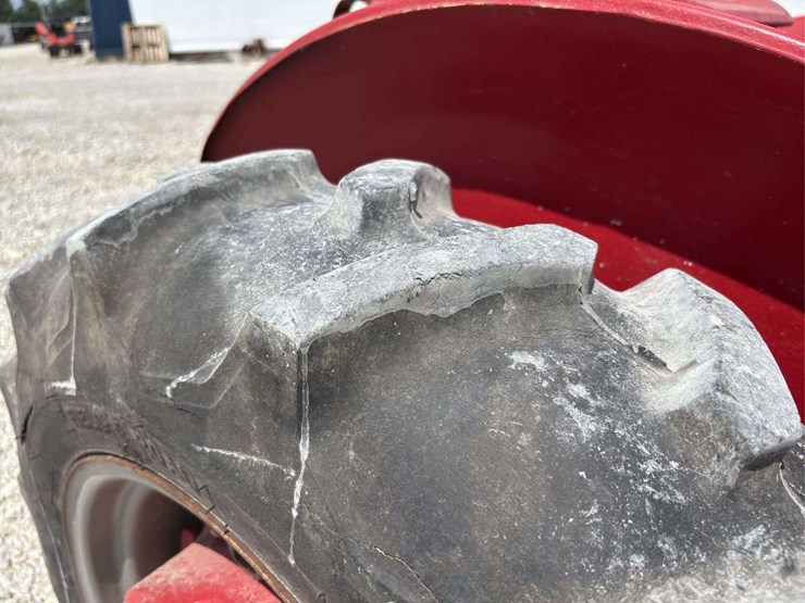 farmall-culti-vision-b-image-25