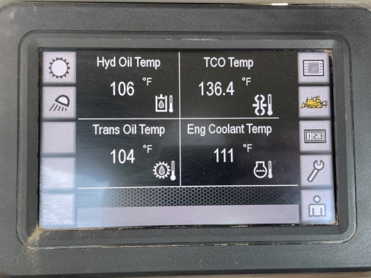 2019-caterpillar-d8t-image-39