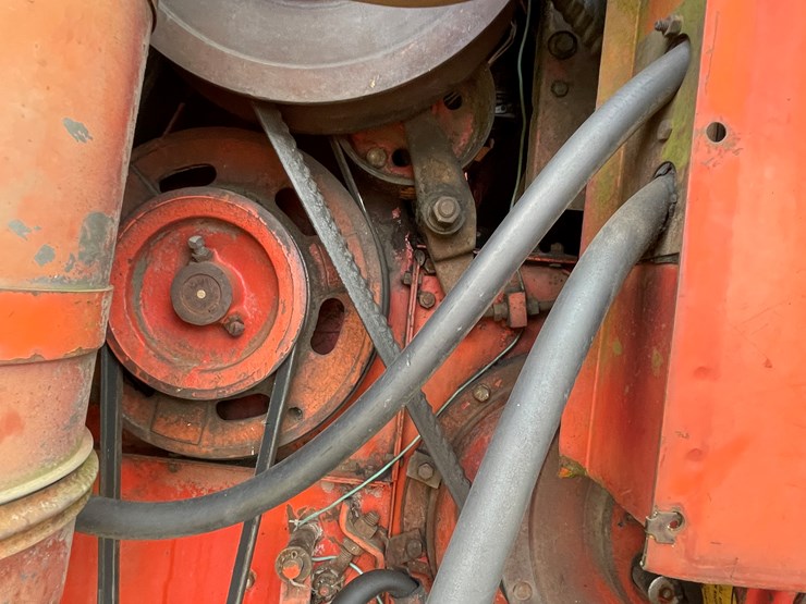 massey-ferguson-510-image-28