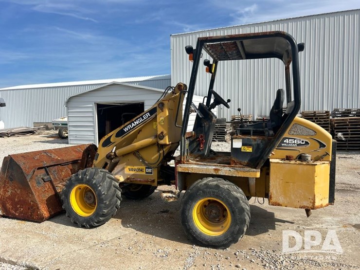 2012-willmar-wrangler-4560-image-3