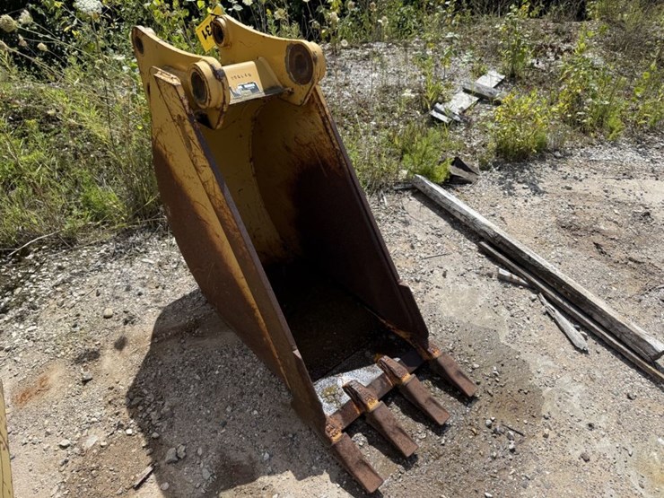 #2531-•-approx-16"-trenching-bucket-image-4