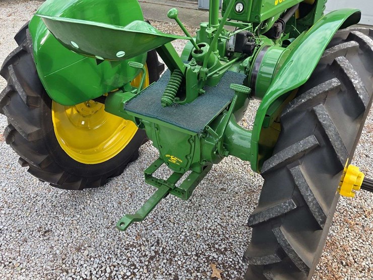 john-deere-h-image-3