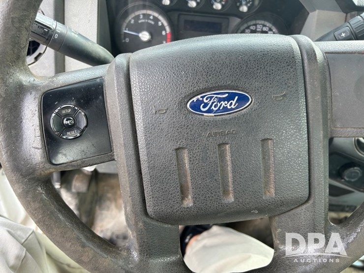 2011-ford-f250-image-27