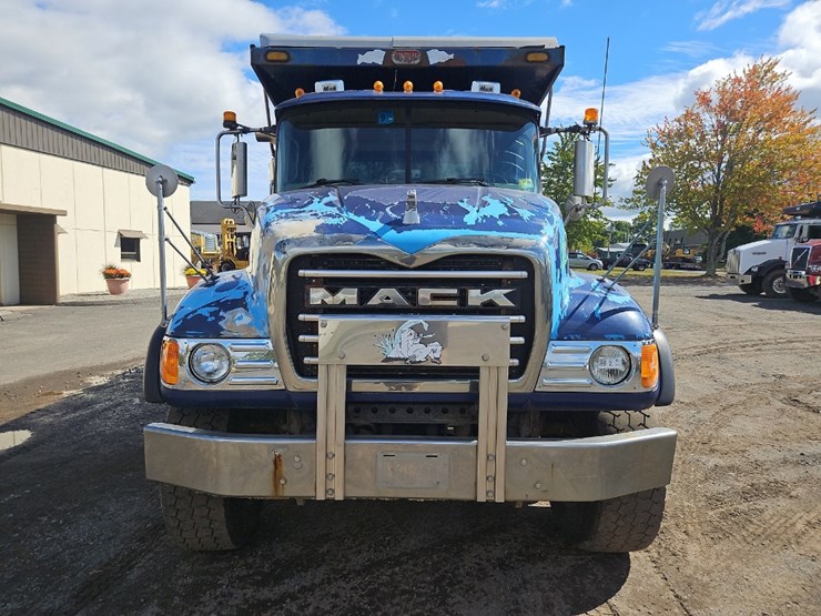 2003-mack-granite-cv713-image-8