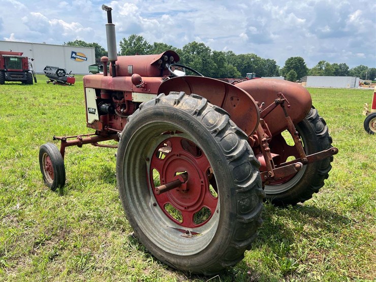 farmall-404-lp-image-3