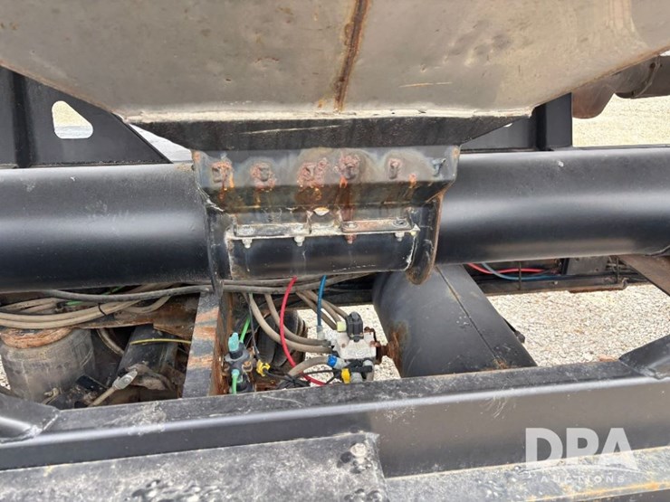 2012-behnke-dry-tender-trailer-(gp11554)-image-55