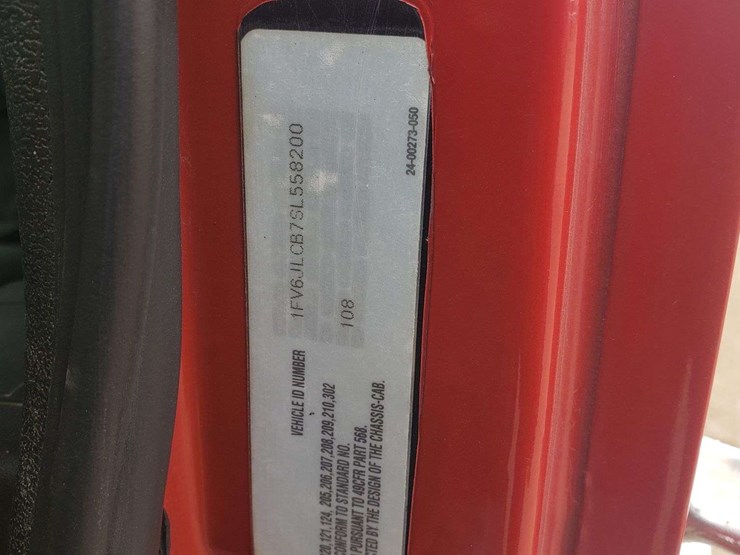1995-freightliner-fl80-image-16