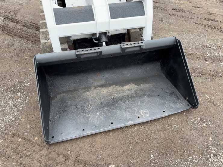 2006-bobcat-t140-image-8