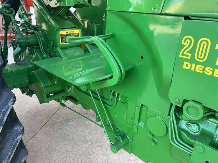 1962-john-deere-2010-image-26