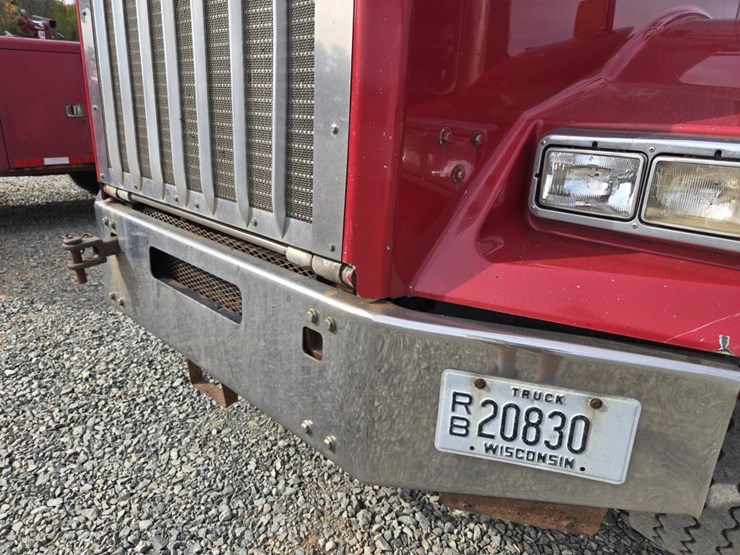 2002-kenworth-t800-image-10