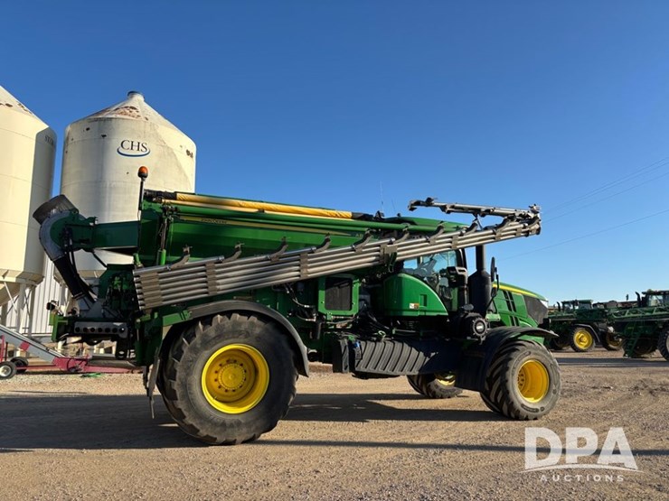 2019-john-deere-f4365-image-19