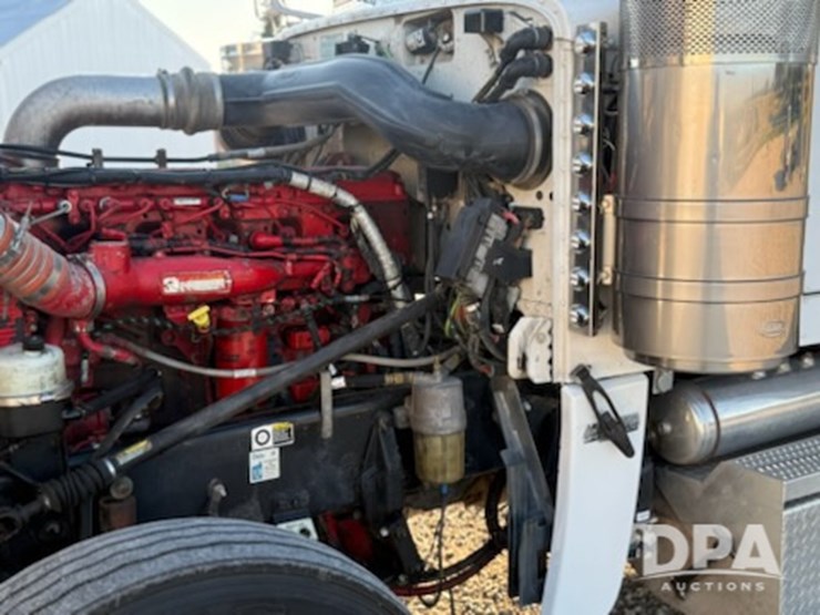 2013-peterbilt-389-truck-(jm627)-image-35