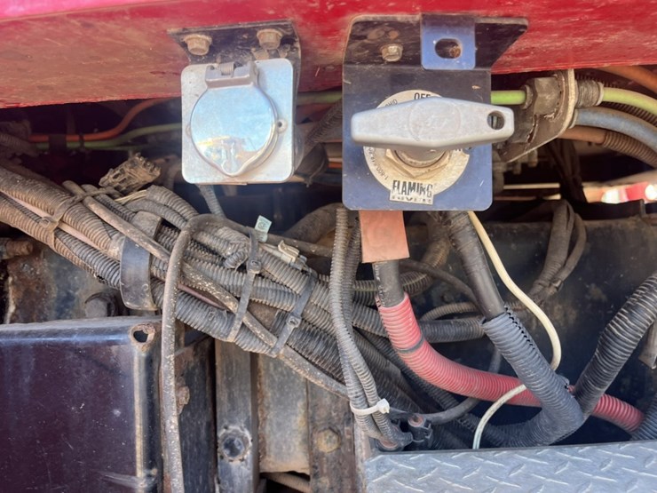 2007-peterbilt-367-image-48
