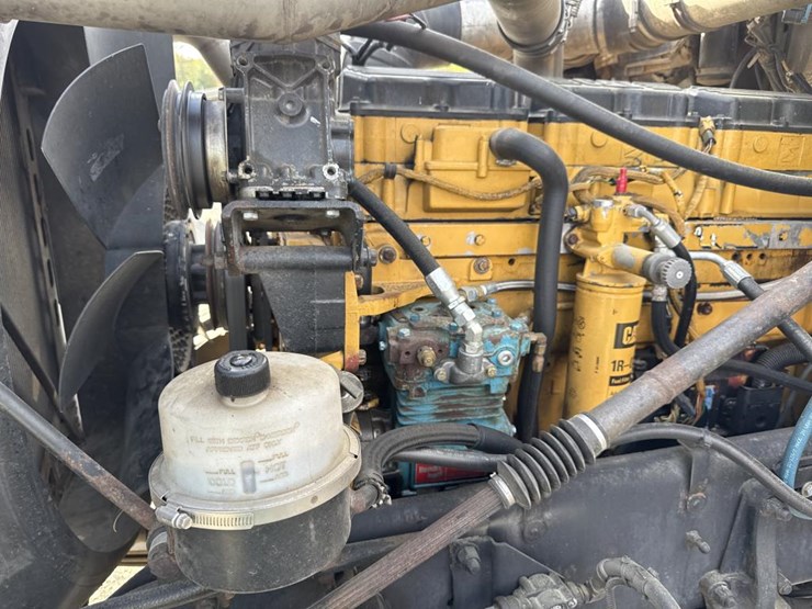 2009-kenworth-w900-image-14