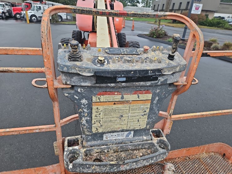 2006-jlg-600s-image-11