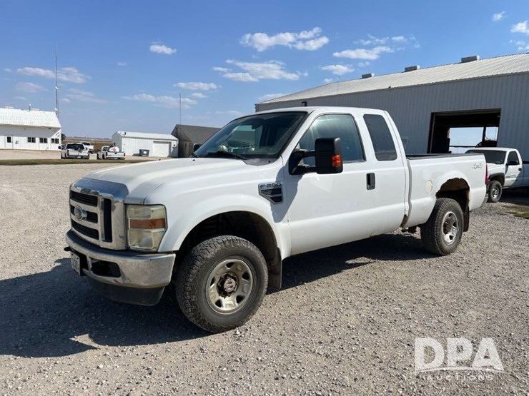2009-ford-f250-xlt-image-1