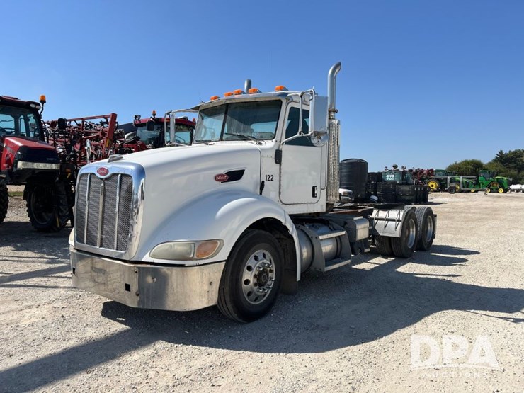 2007-peterbilt-386-image-1